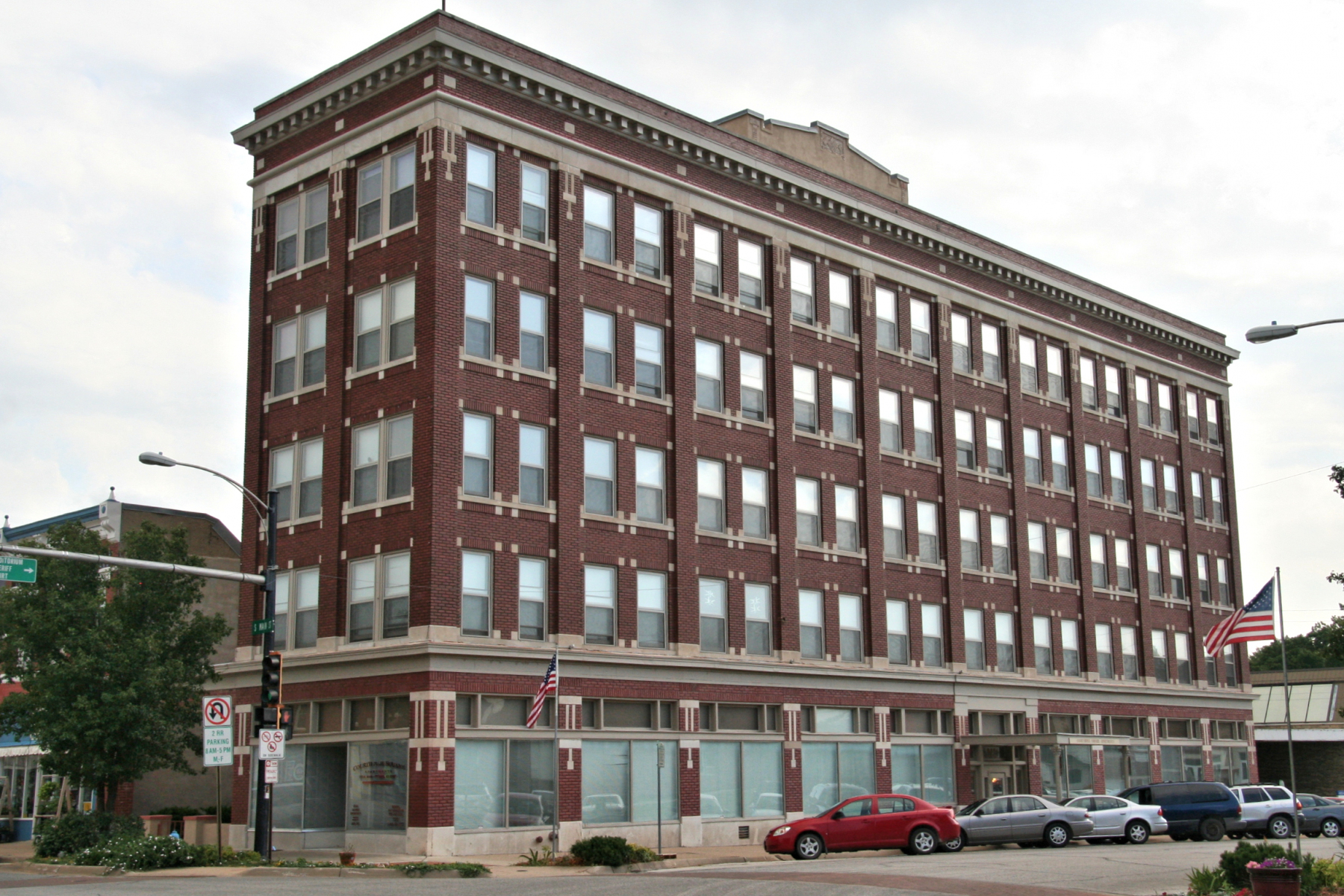 Courthouse Square Apartments - Van Binsbergen & Associates